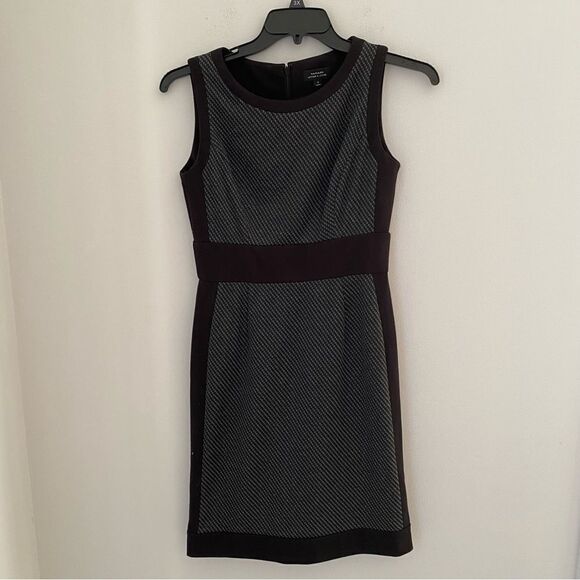 Tahari Arthur S. Levine Women’s Mini Sleeveless Shift Dress - Picture 1 of 4